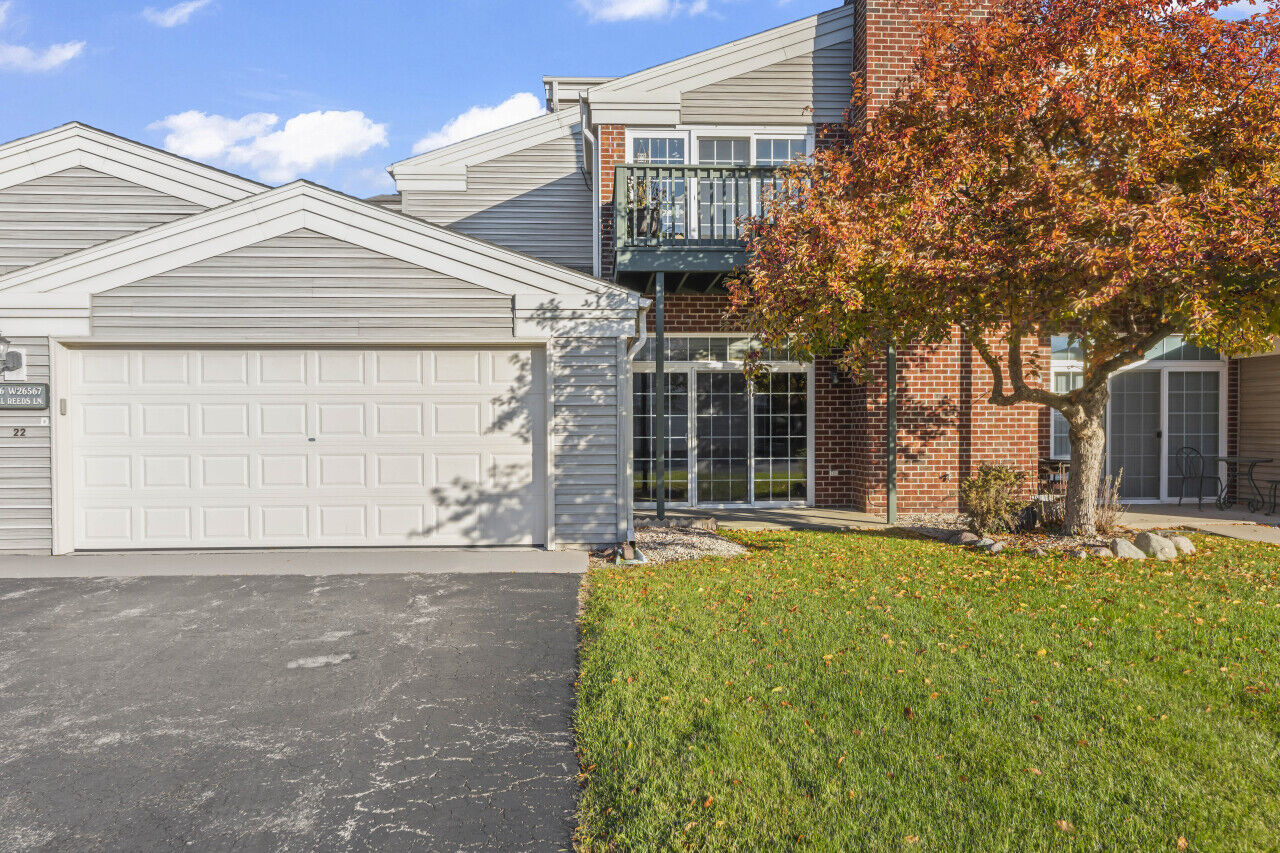 Property Photo: N16w26567 Tall Reeds Ln D WI 53072