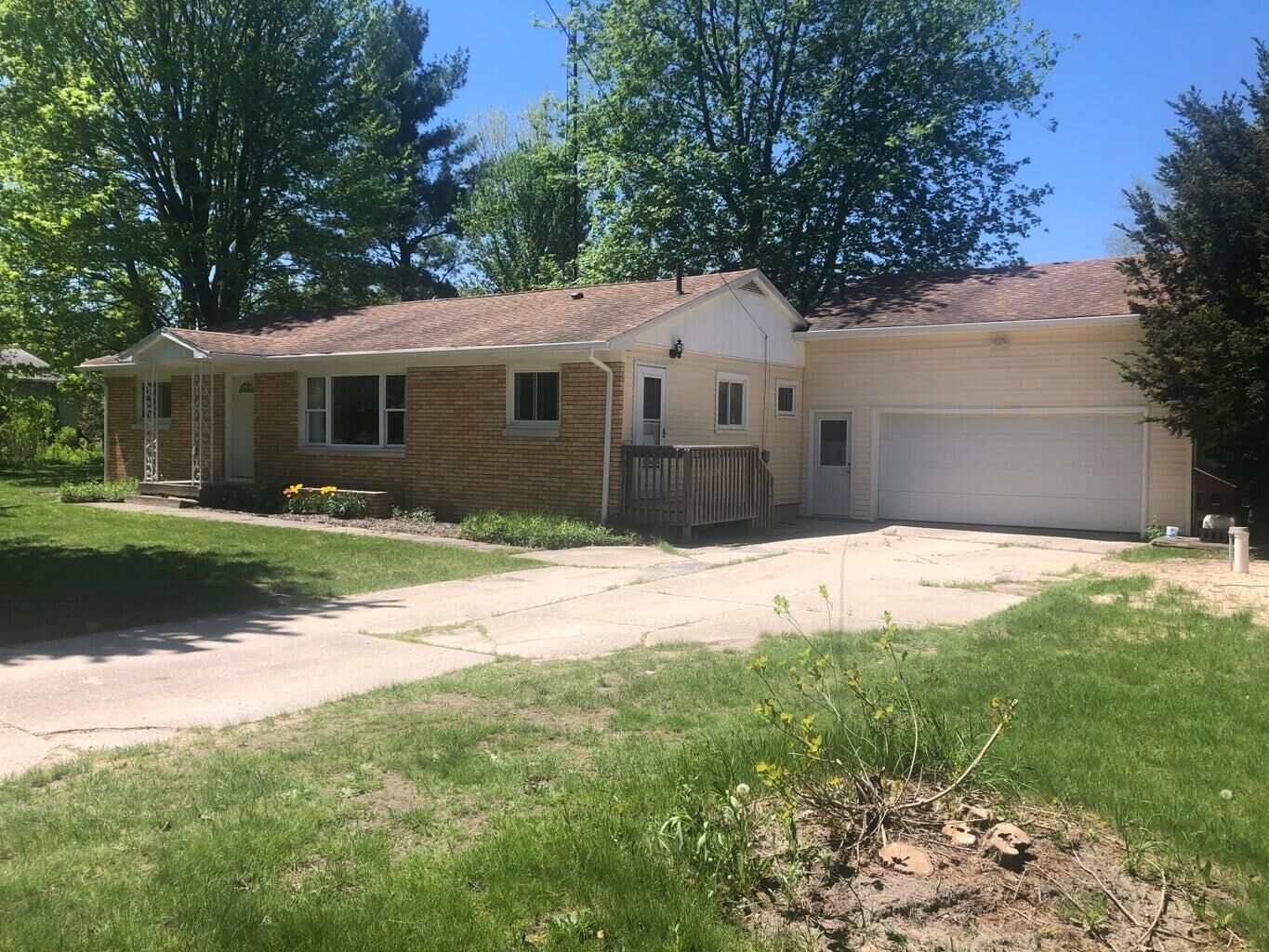 Property Photo:  4585 Lorenson Road  MI 49445 