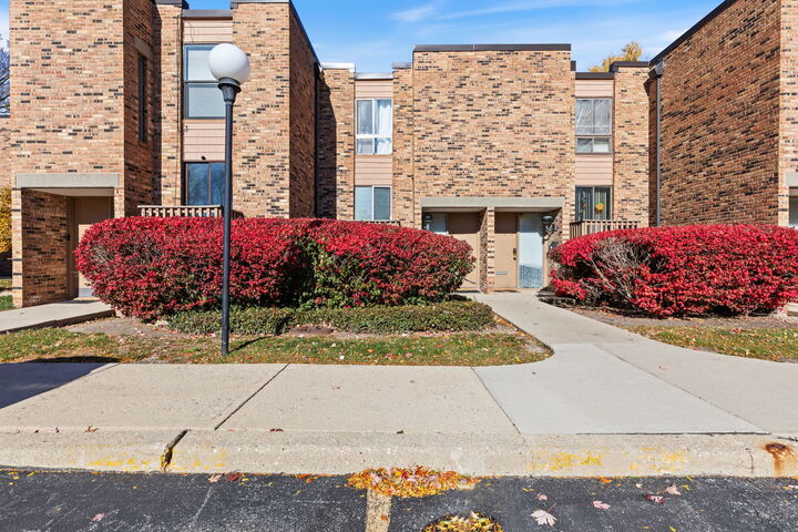 1620 Waxwing Court  Schaumburg IL 60173 photo