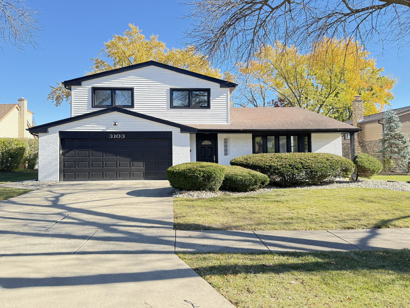 Property Photo:  3103 N Wilshire Lane  IL 60004 
