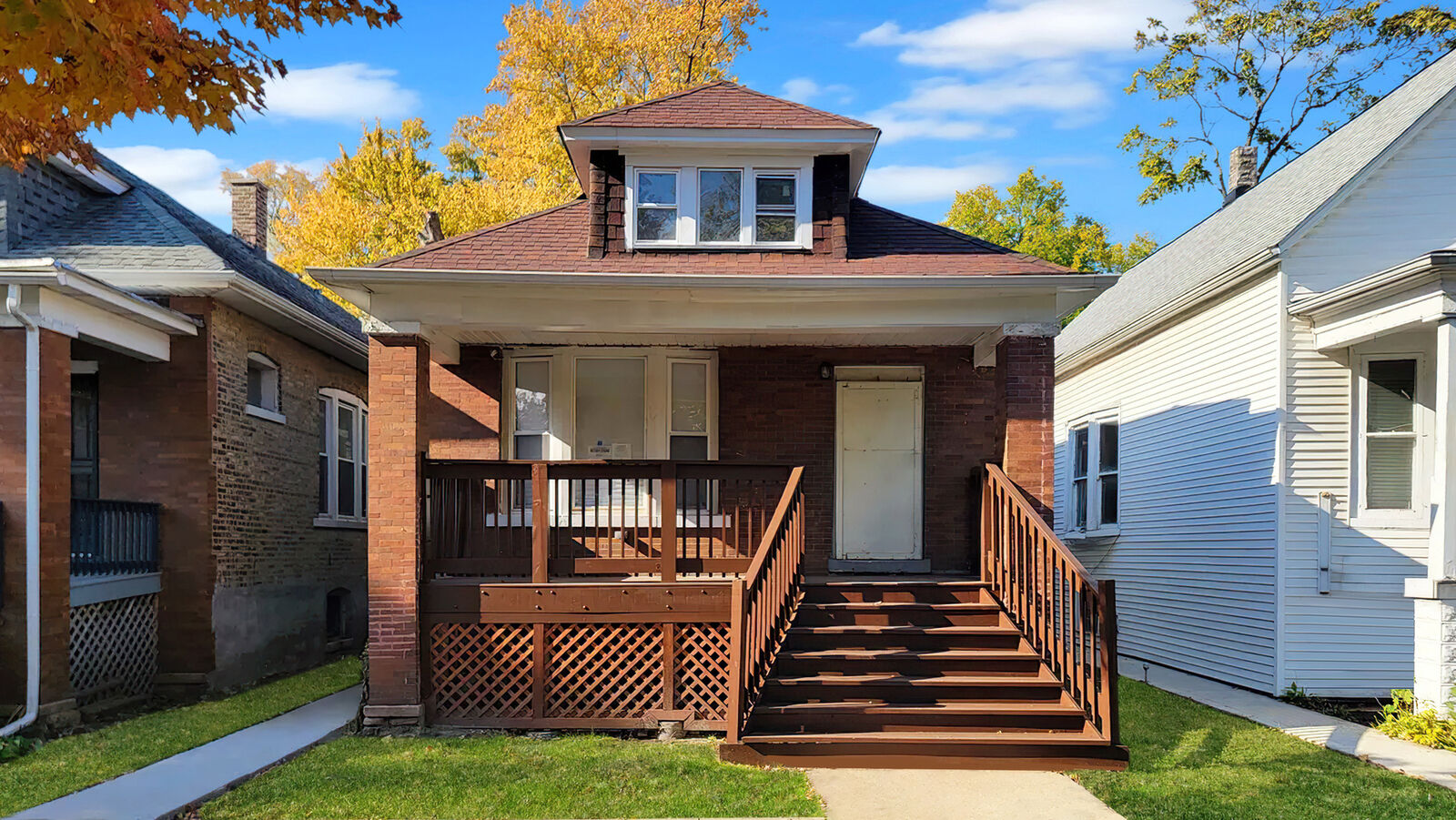 Property Photo:  7712 S Evans Avenue  IL 60619 