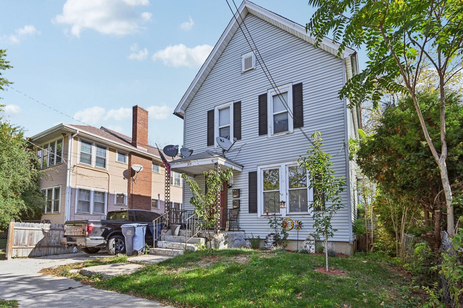 Property Photo: 215 S Park Avenue IL 60085