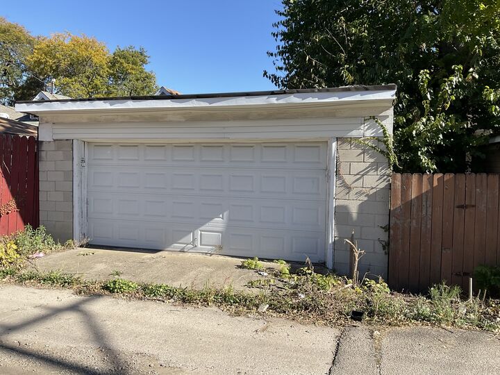 Property Photo:  8052 S Harvard Avenue  IL 60620 