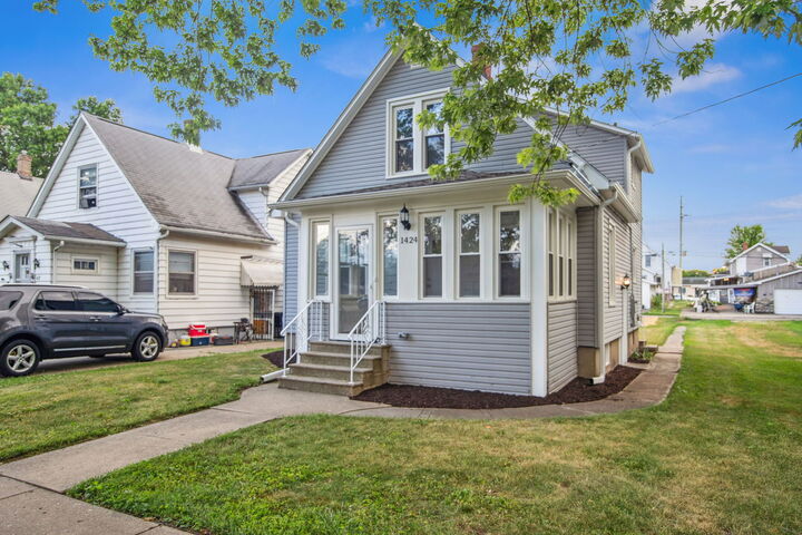 Property Photo: 1424 Clark Street IL 60115