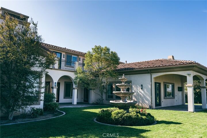 Property Photo: 670 Pinnacle Ridge Road CA 92506