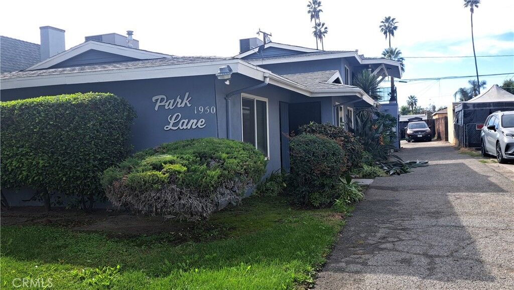 Property Photo:  1950 N Sierra Way 1  CA 92405 