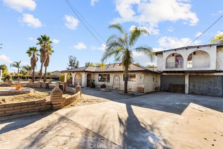 Property Photo:  10594 Spruce  CA 92316 