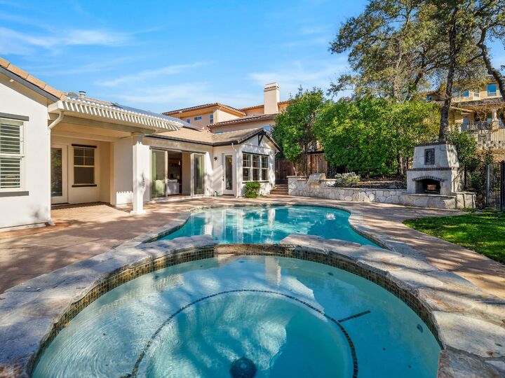 Property Photo: 612 Lida Court CA 95762