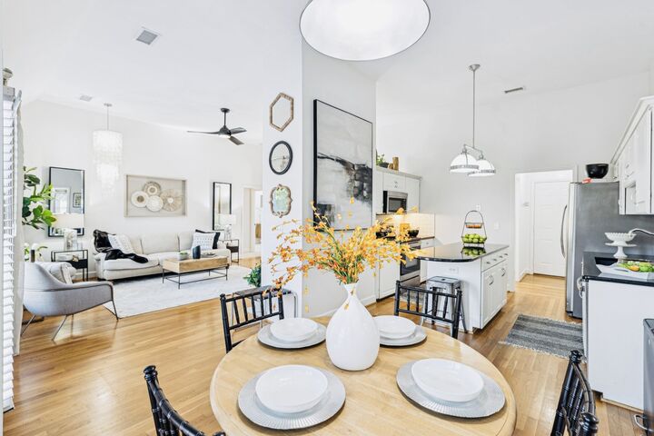 Property Photo: 5421 Fredericksburg Way W TN 37027