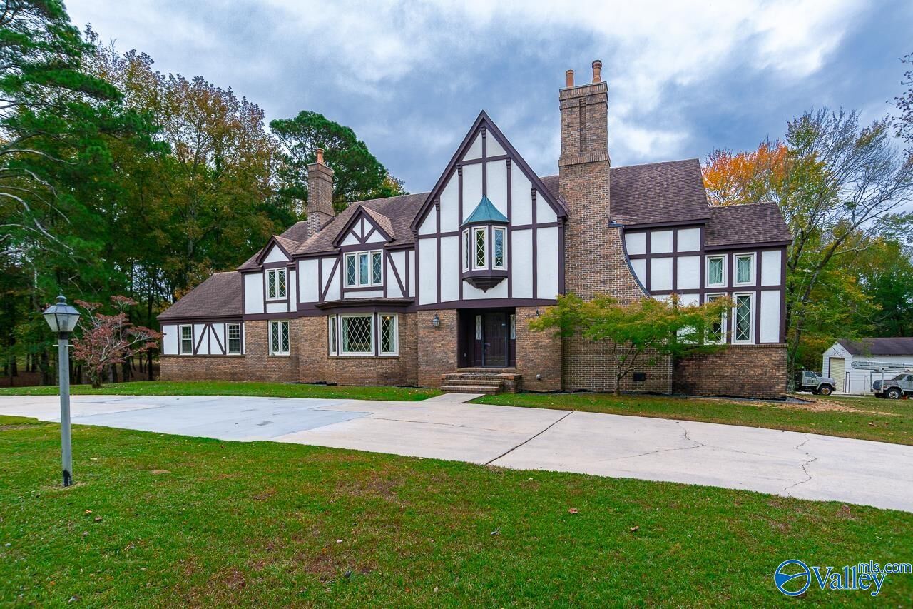 Property Photo: 213 Brookhill Road AL 35670