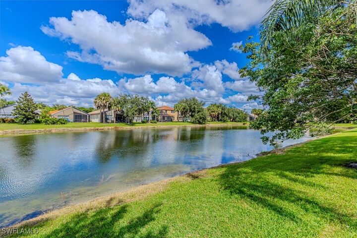 Property Photo:  1630 Triangle Palm Terrace  FL 34119 