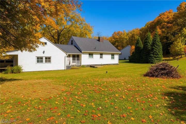 Property Photo: 4216 State Road OH 44319