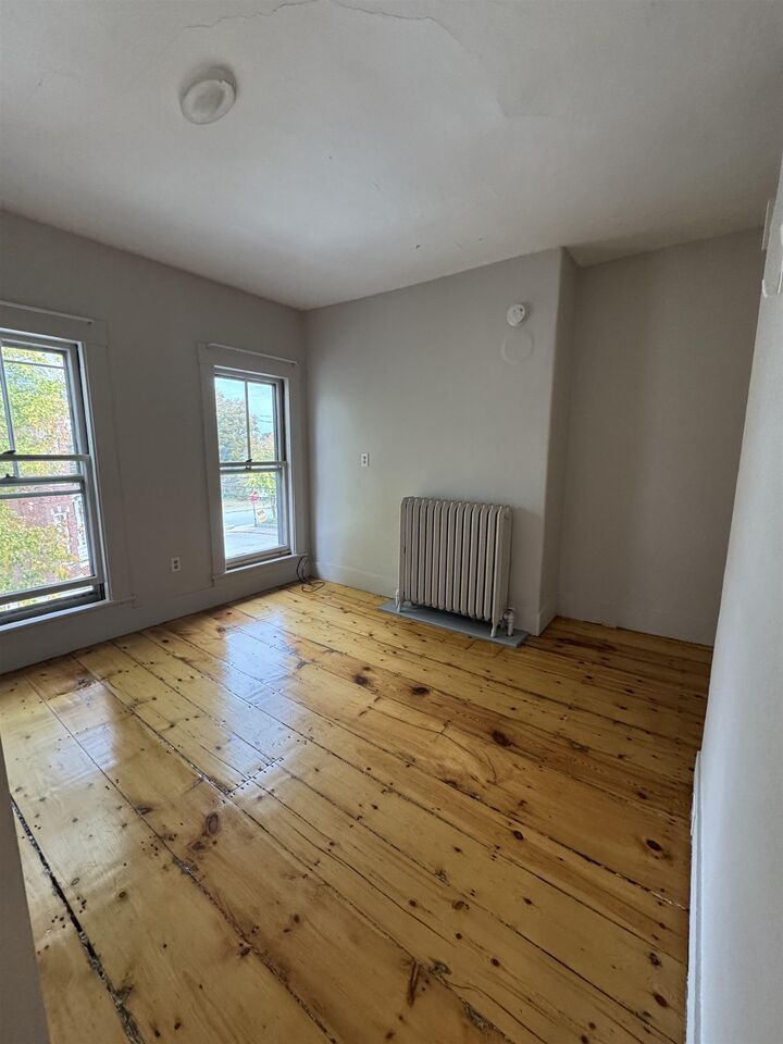 Property Photo:  76 Warren Street  NH 03301 