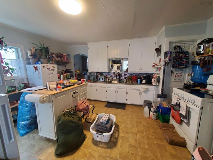 Property Photo: 103/105 Acadia Avenue NS B0K 1S0