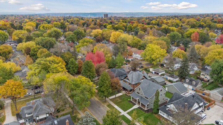 Property Photo:  1532 Lincoln Avenue  MN 55105 