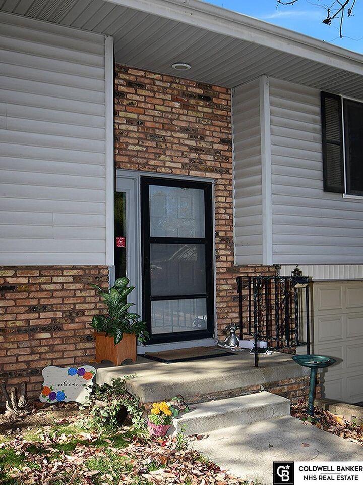 Property Photo:  6718 S 87th Street  NE 68127 