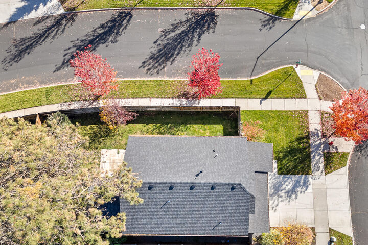 Property Photo: 20376 SE Lois Way OR 97702