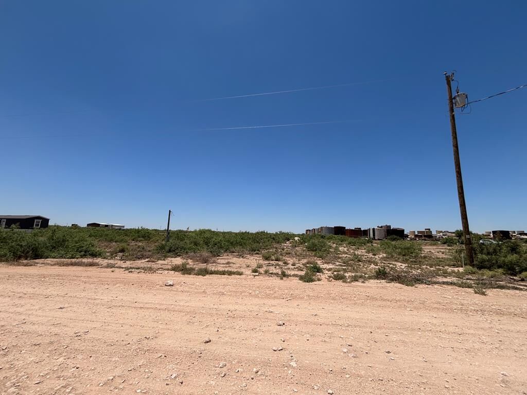 Property Photo: 8516 S County Rd 126 TX 79706