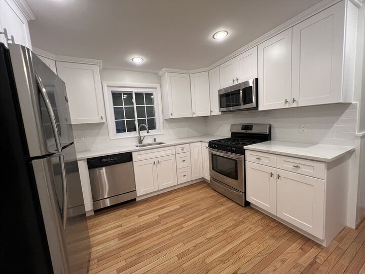 Property Photo:  67 Commonwealth Rd 1  MA 02472 