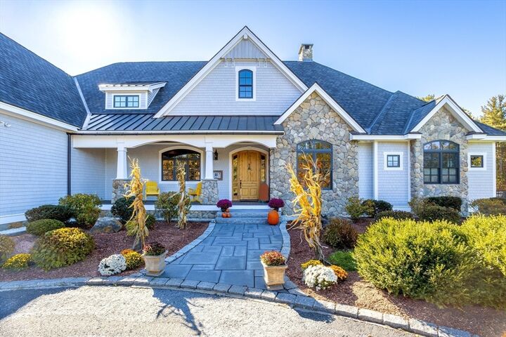 Property Photo:  210 Indian Hill Rd  MA 01450 