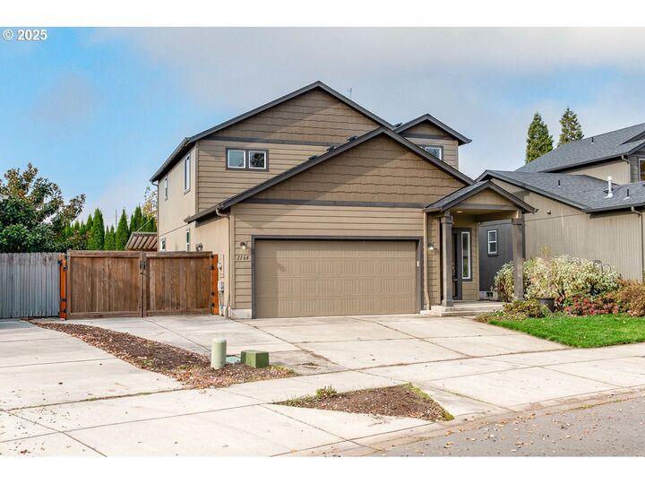 Property Photo: 1164 Veronica Ln OR 97404