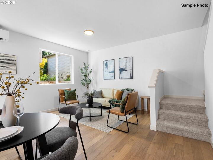 Property Photo:  1058 SE Franklin St  OR 97202 