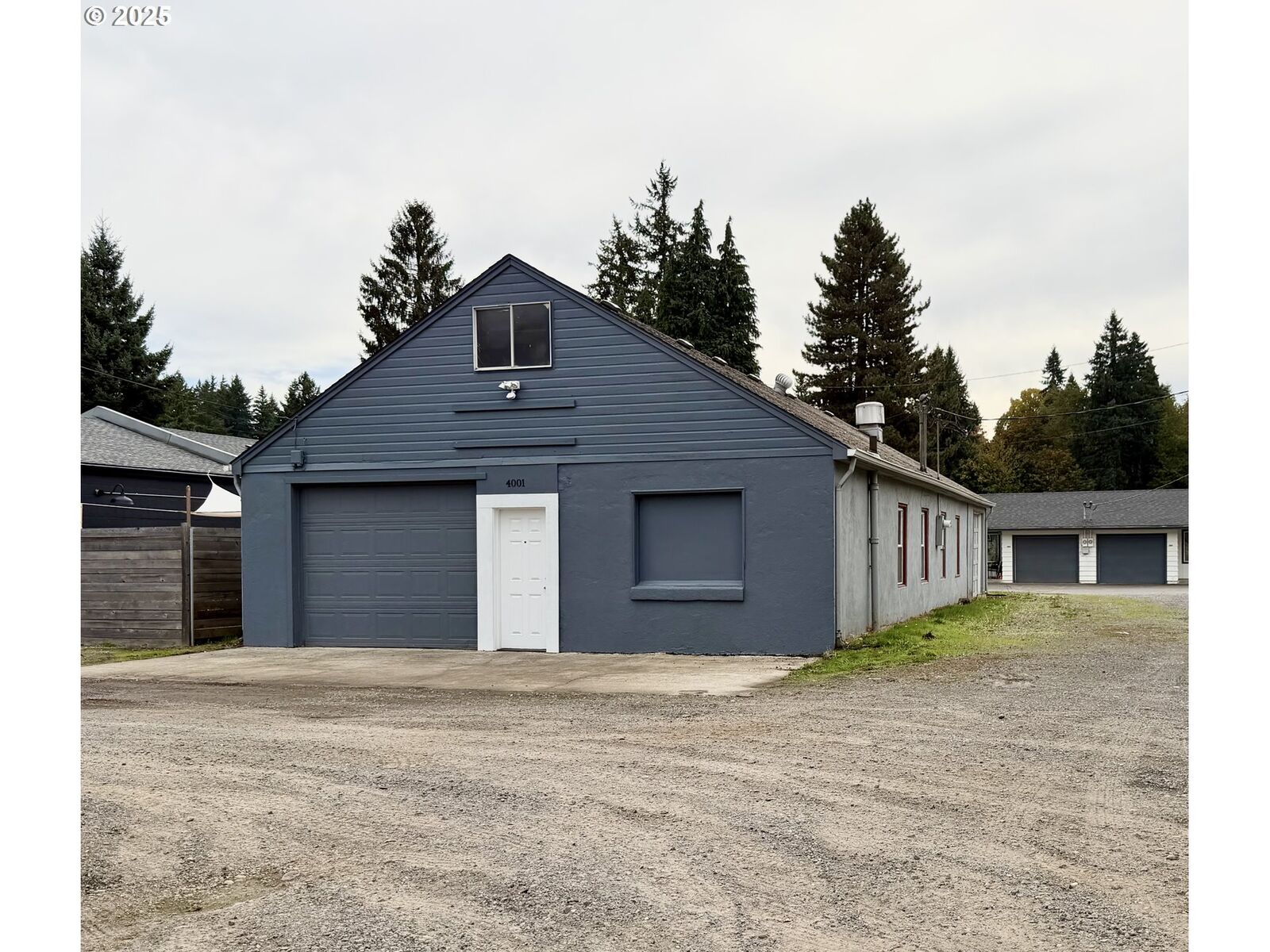 Property Photo:  4001 E 18th St  WA 98661