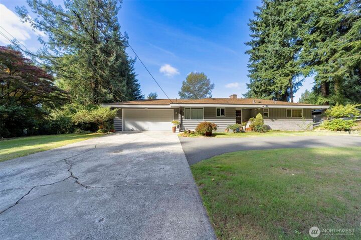 5519  116th Avenue NE  Kirkland WA 98033 photo