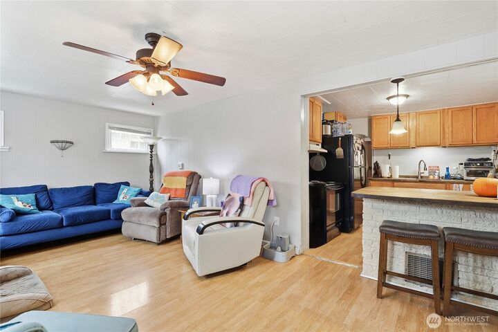 Property Photo:  2013  11th Street  WA 98337 