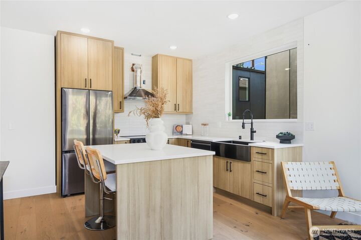 Property Photo:  1805 SW Elmgrove Street  WA 98106 