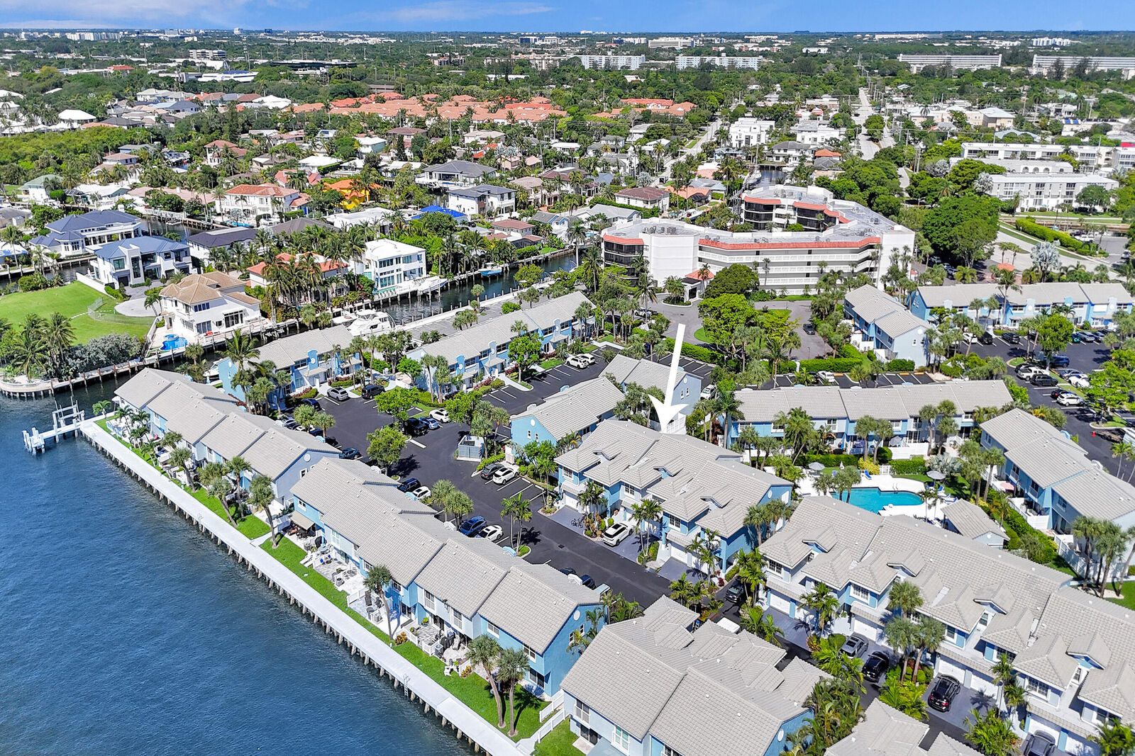 Property Photo: 1028 Jeffery Street FL 33487