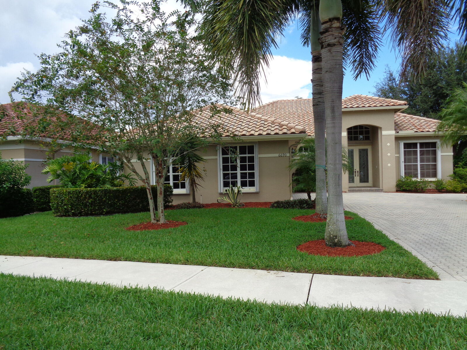 Property Photo:  6690 Jog Palm Drive A  FL 33437 