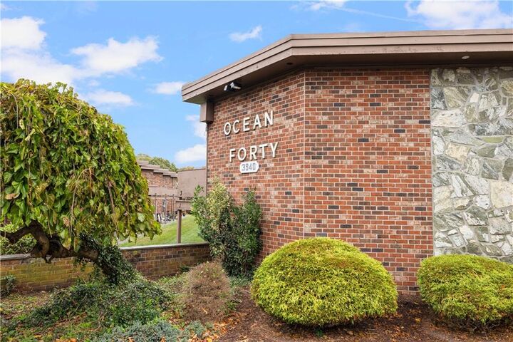 Property Photo: 3940 Post Road #3 RI 02886