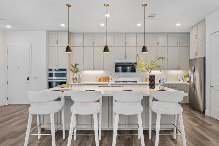 Property Photo:  2358 Velocity Common 206  CA 94539 