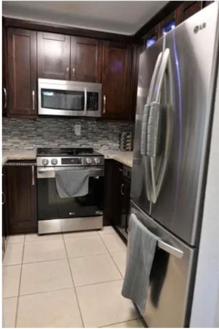 Property Photo: 10900 SW 104th St 314 FL 33176