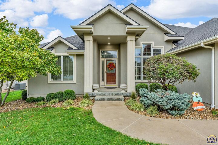Property Photo: 2801 SW Windermere Dr KS 66614