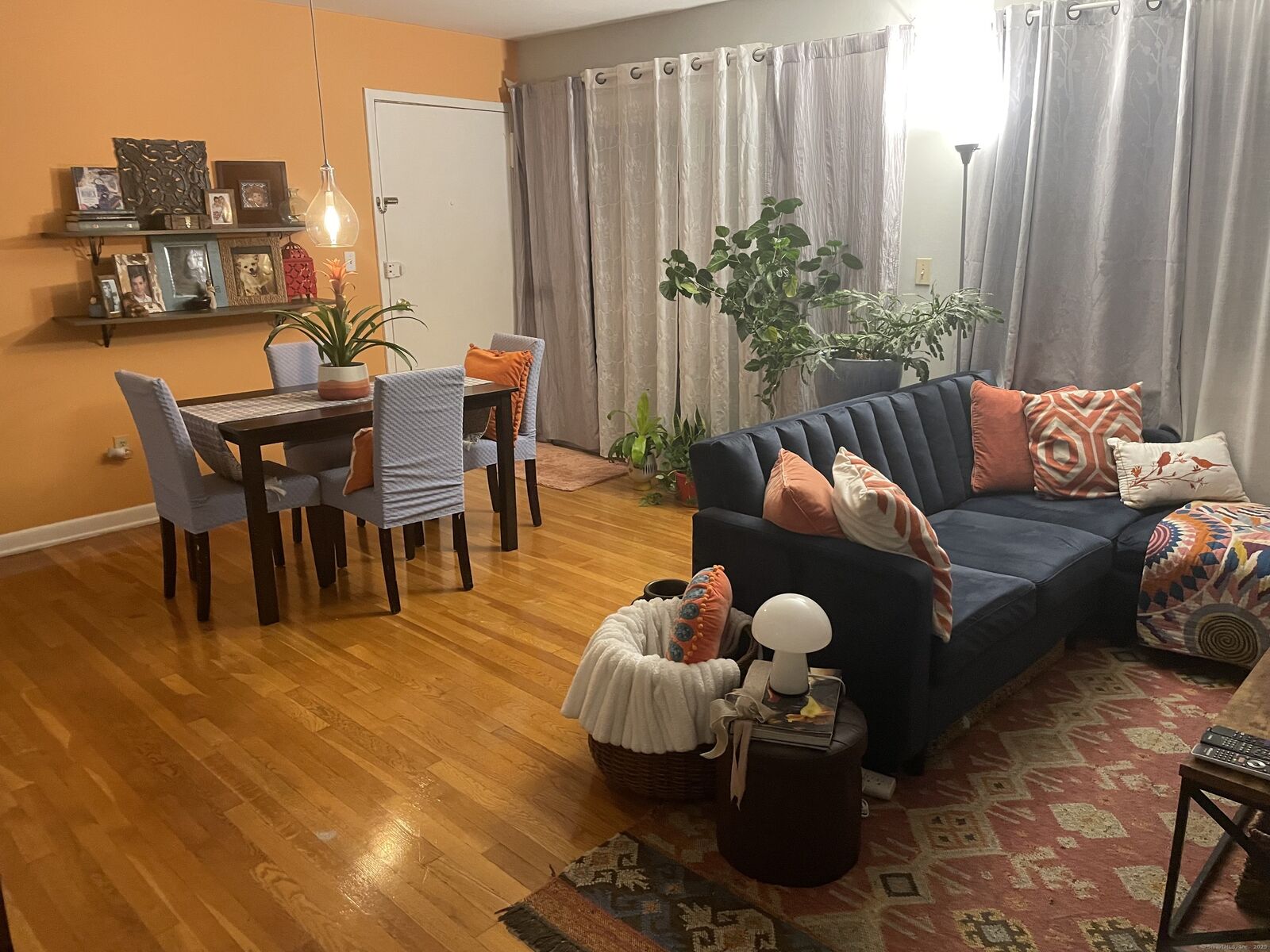 Property Photo:  80 County Street Apt 2Q  CT 06851 