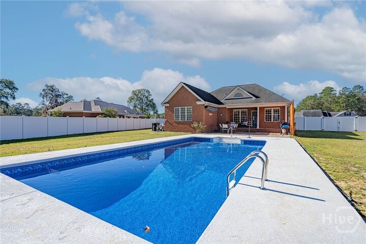 Property Photo:  104 Pleasant Hill Road  GA 31326 