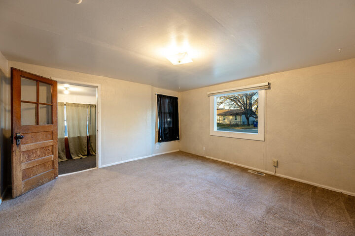 Property Photo:  847 N Desmet Avenue  WY 82834 