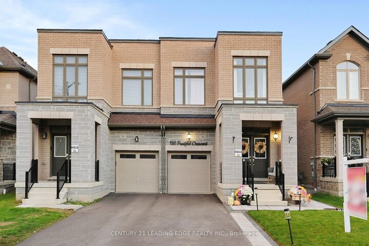 Property Photo:  66 Fruitful Crescent  ON L1P 0N3