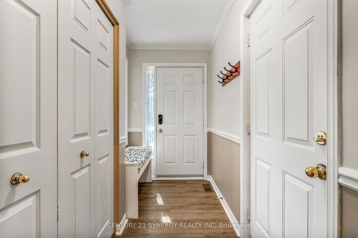 Photo de la propriété: 32 Innesbrook Court 16 ON K2S 1C7