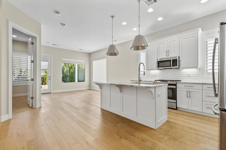 Property Photo: 1252 W Felter Dr UT 84770