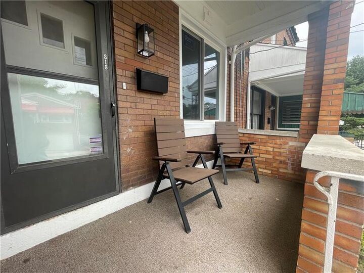 Property Photo: 816 Anaheim St PA 15219