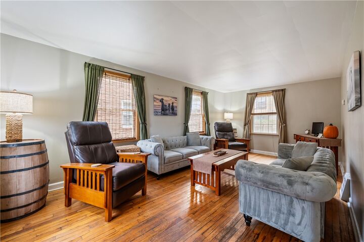 Property Photo:  902 Delaware Ave  PA 16105 