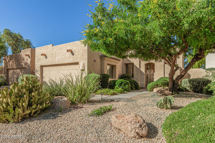 Property Photo:  8338 E Joshua Tree Lane  AZ 85250 