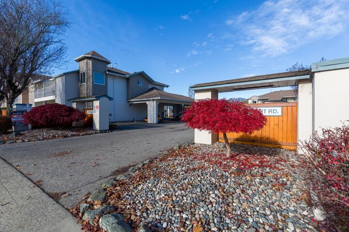 Photo de la propriété:  45435 Knight Road 3  BC V2R 3E8 