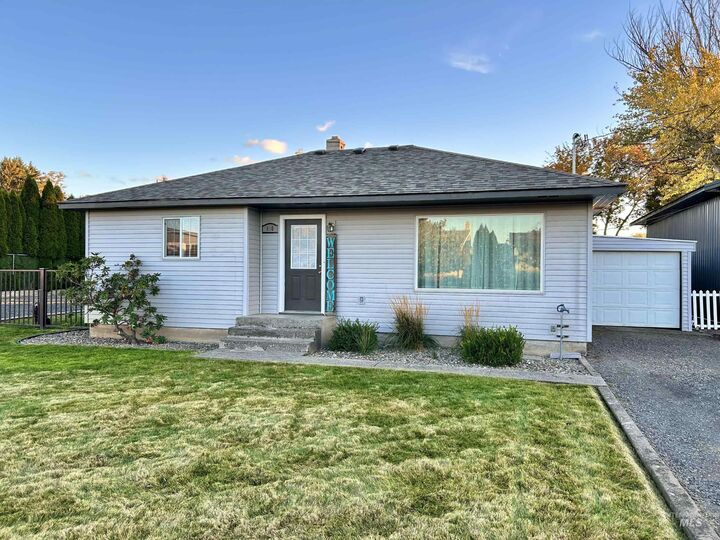 Property Photo: 810 Park Avenue ID 83501