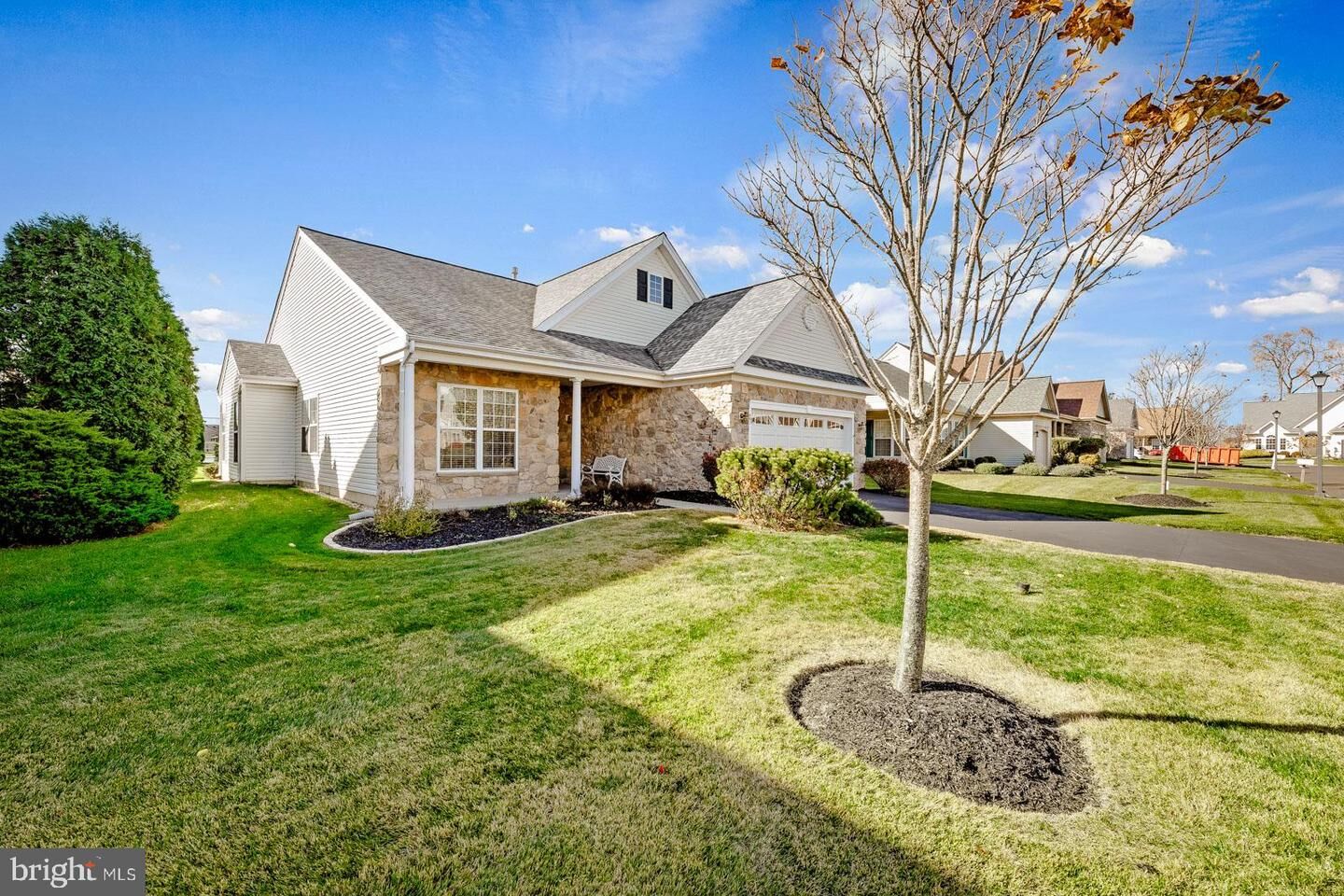 Property Photo:  407 Maryjoe Way  PA 18976 