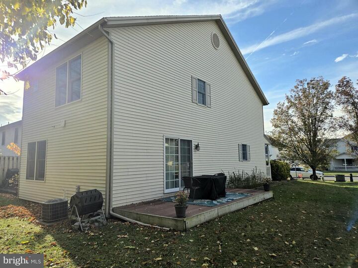 Property Photo: 39 Keefer Way PA 17055