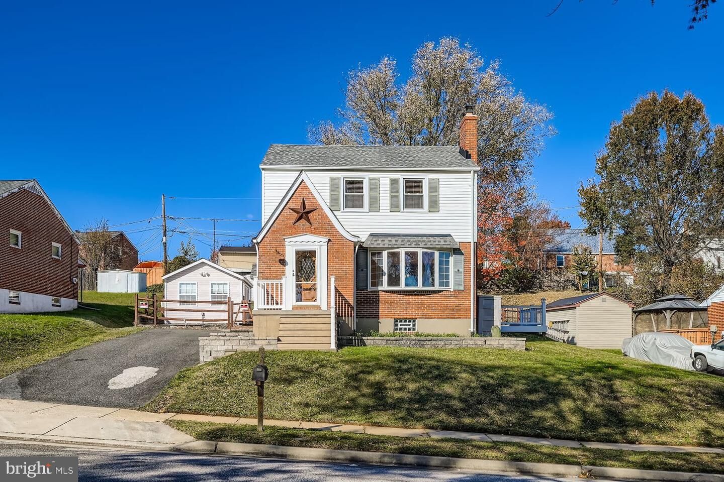 Property Photo: 8004 Sagramore Road MD 21237